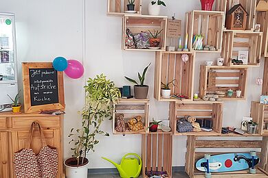 Blick in den Laden auf die vielfältigen Produkte